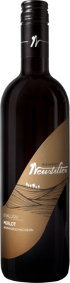 Eine Flasche Merlot Exklusiv vom Wein.Gut Neustifter.